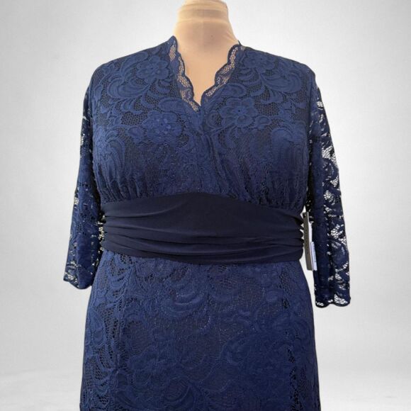 KIYONNA Women's Plus Size Screen Siren Lace Evening Gown, NWT! 1X - Picture 3 of 10